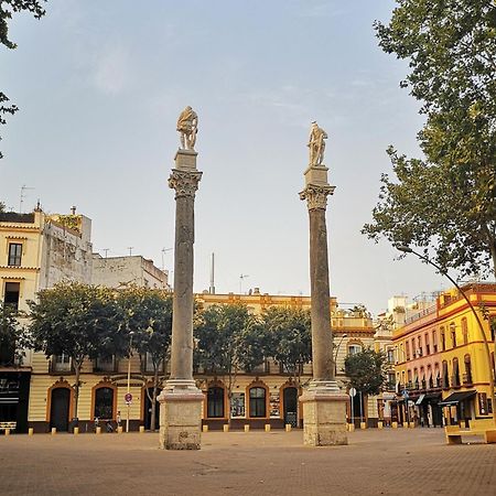 Apartamento En Casco Antiguo - Plaza De La Gavidia Seville Luaran gambar