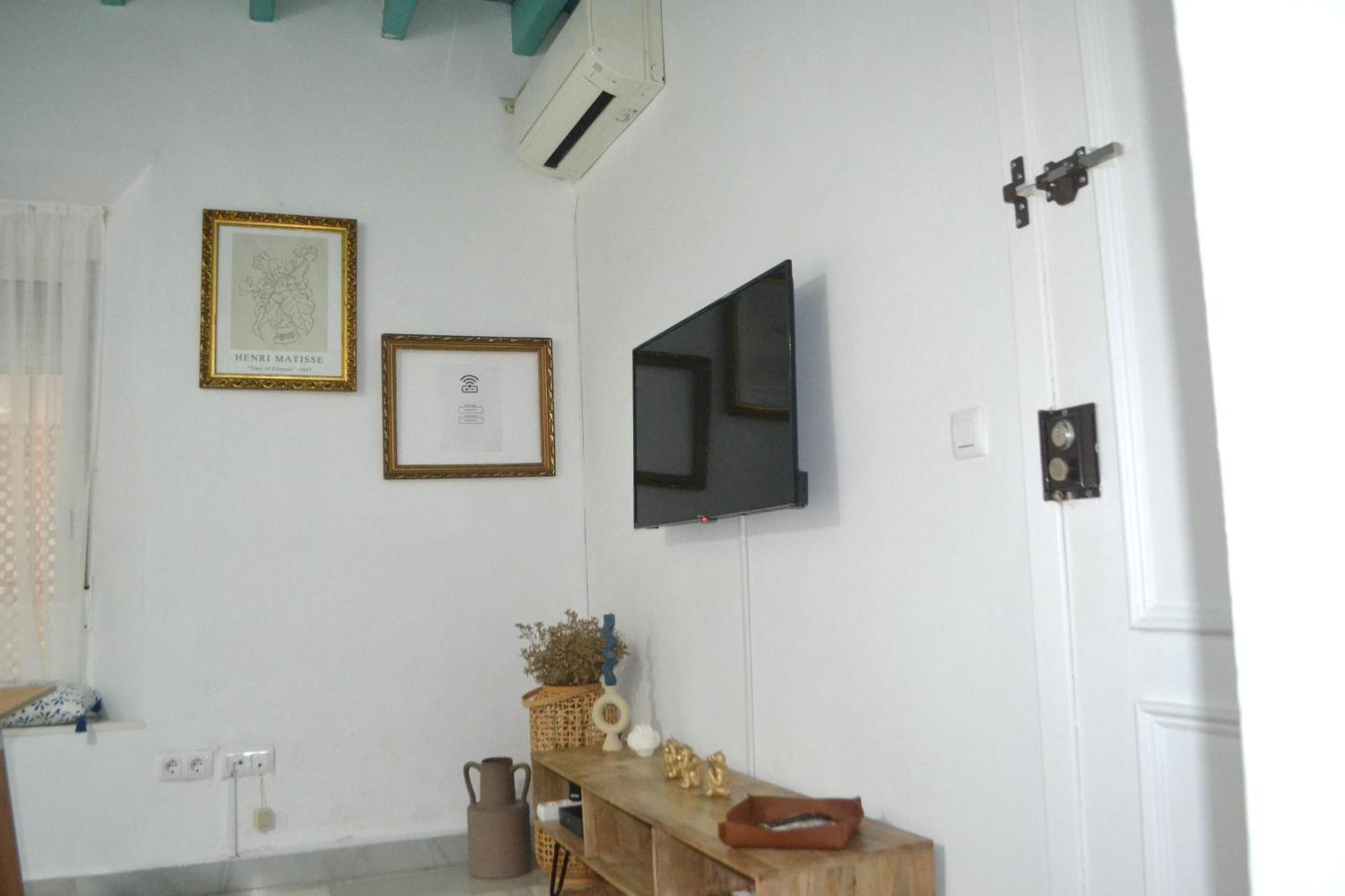 Apartamento En Casco Antiguo - Plaza De La Gavidia Seville Luaran gambar