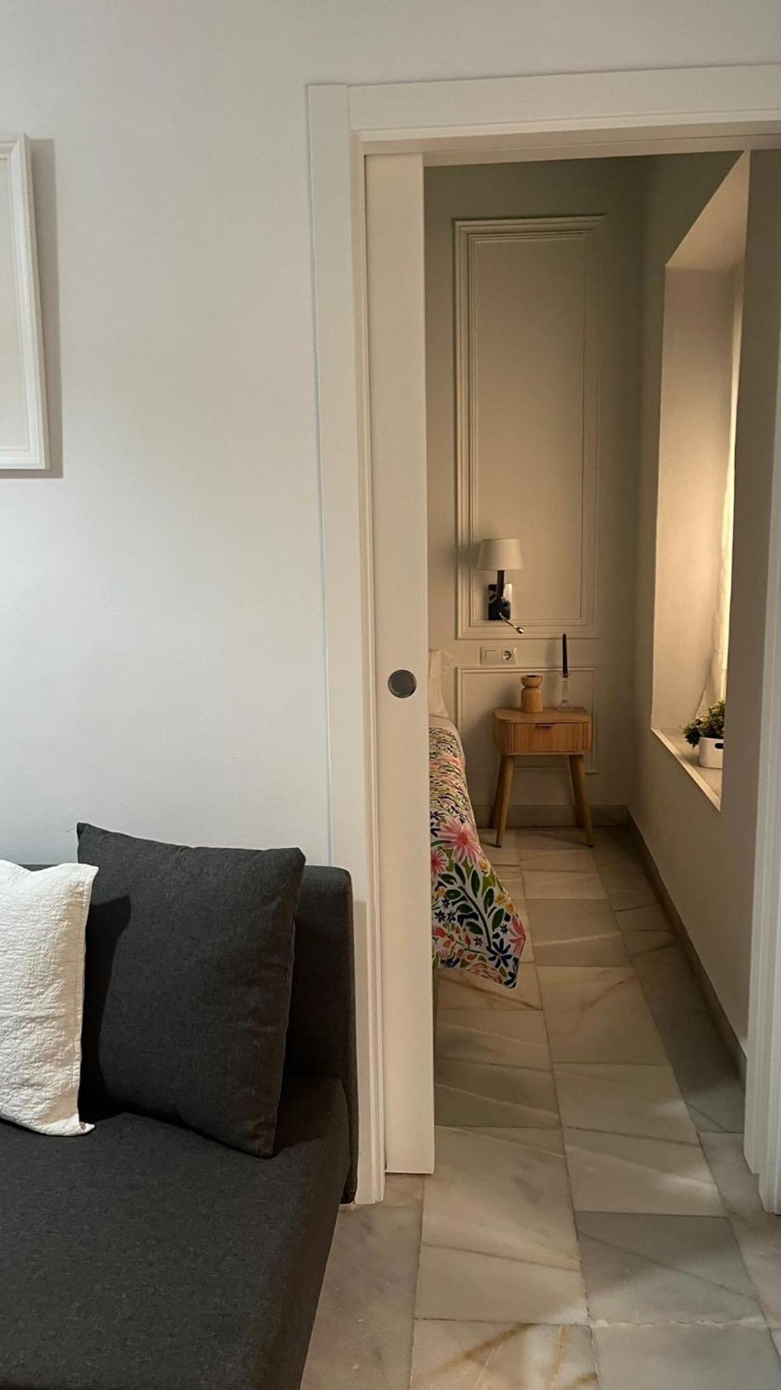 Apartamento En Casco Antiguo - Plaza De La Gavidia Seville Luaran gambar